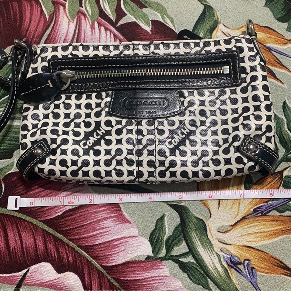 Coach black and white small purse / handbag - Picture 9 of 15